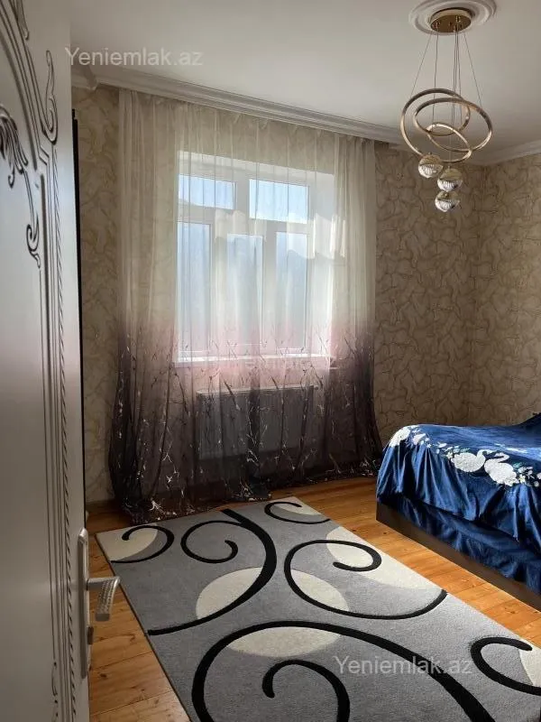 Satılır 4 otaqlı həyət evi 140 m²