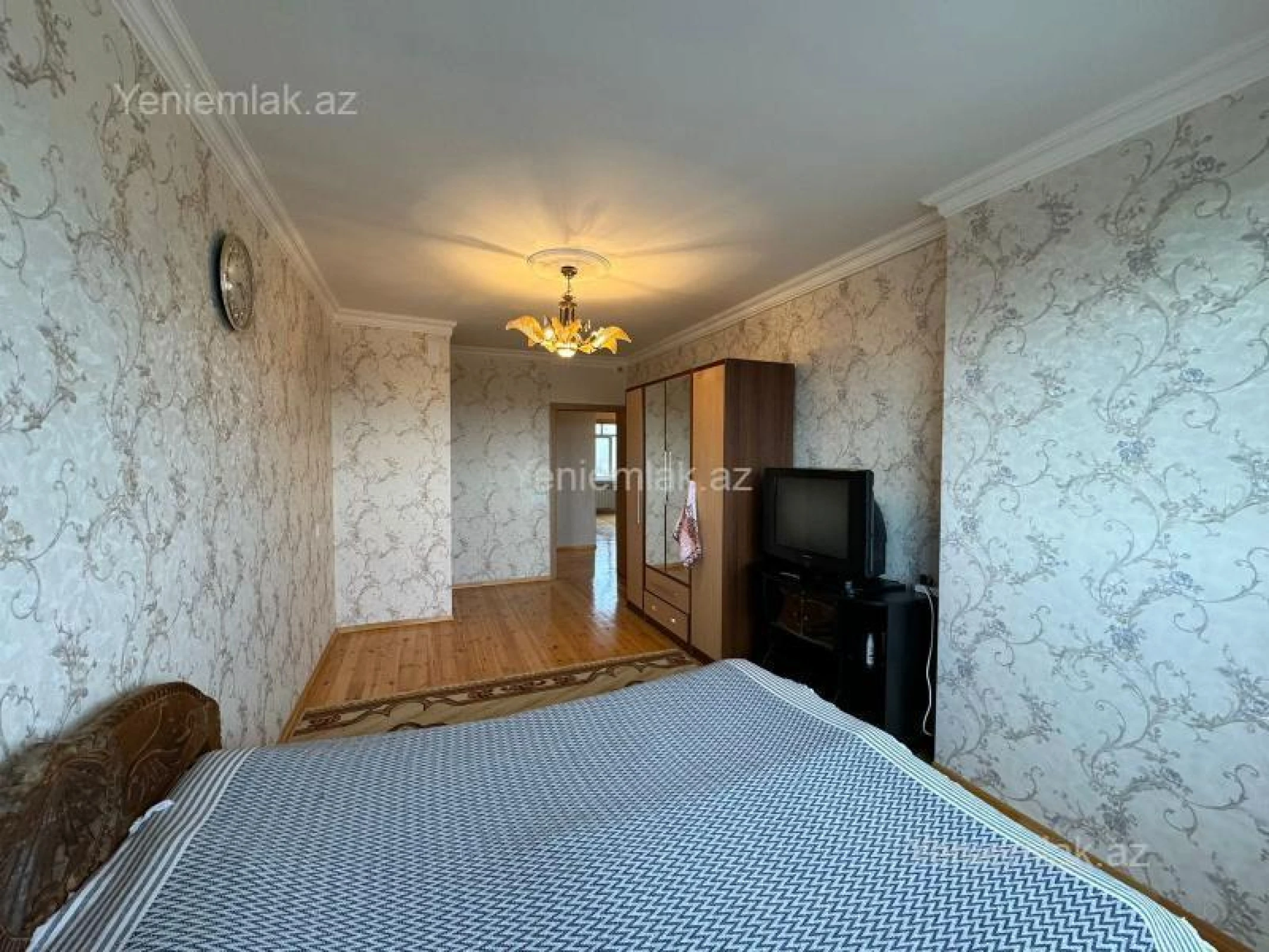 Satılır 5 otaqlı köhnə tikili 120 m²