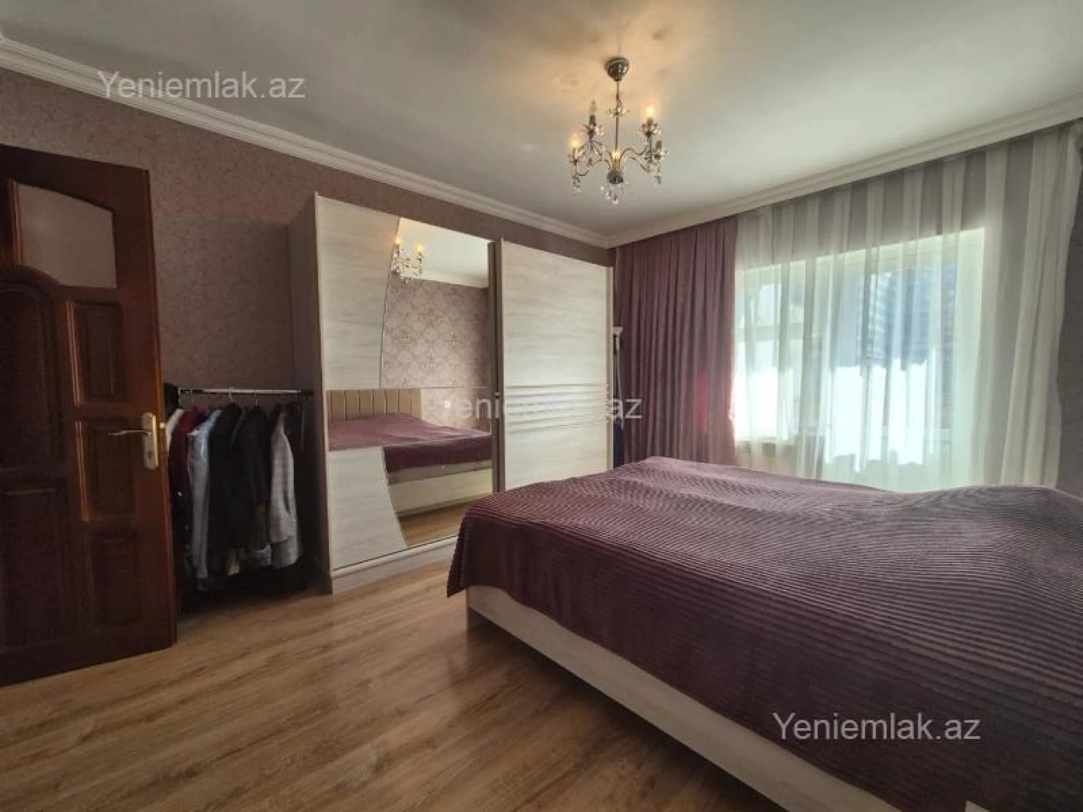 Satılır 3 otaqlı köhnə tikili 90 m²