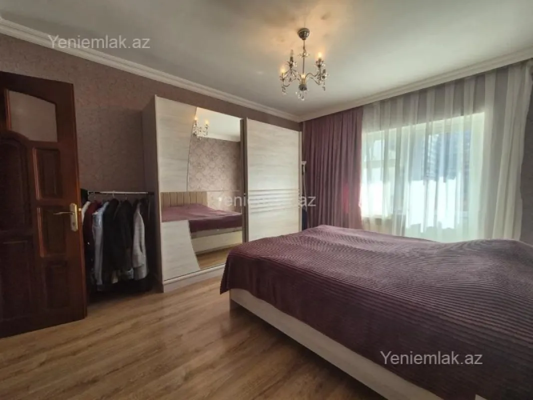 Satılır 3 otaqlı köhnə tikili 90 m²