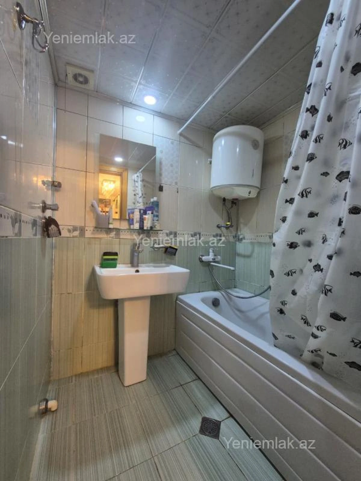 Satılır 3 otaqlı köhnə tikili 90 m²