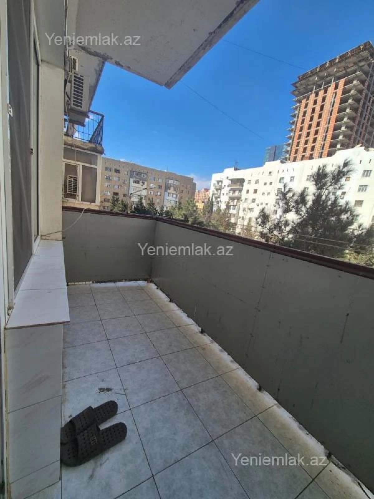 Satılır 3 otaqlı köhnə tikili 90 m²