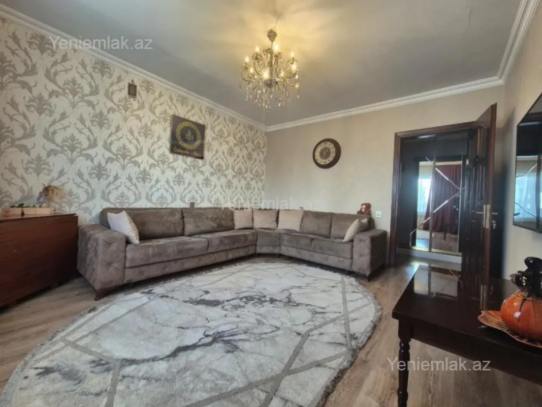 Satılır 3 otaqlı köhnə tikili 90 m²