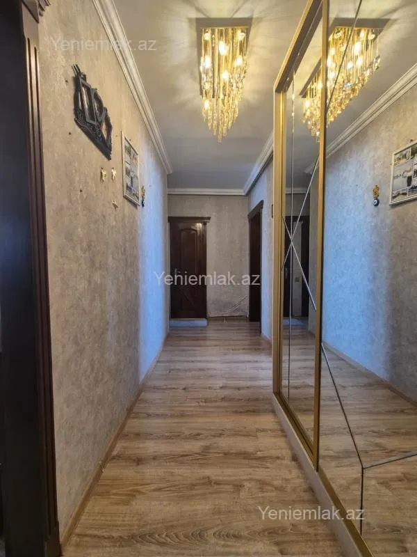 Satılır 3 otaqlı köhnə tikili 90 m²
