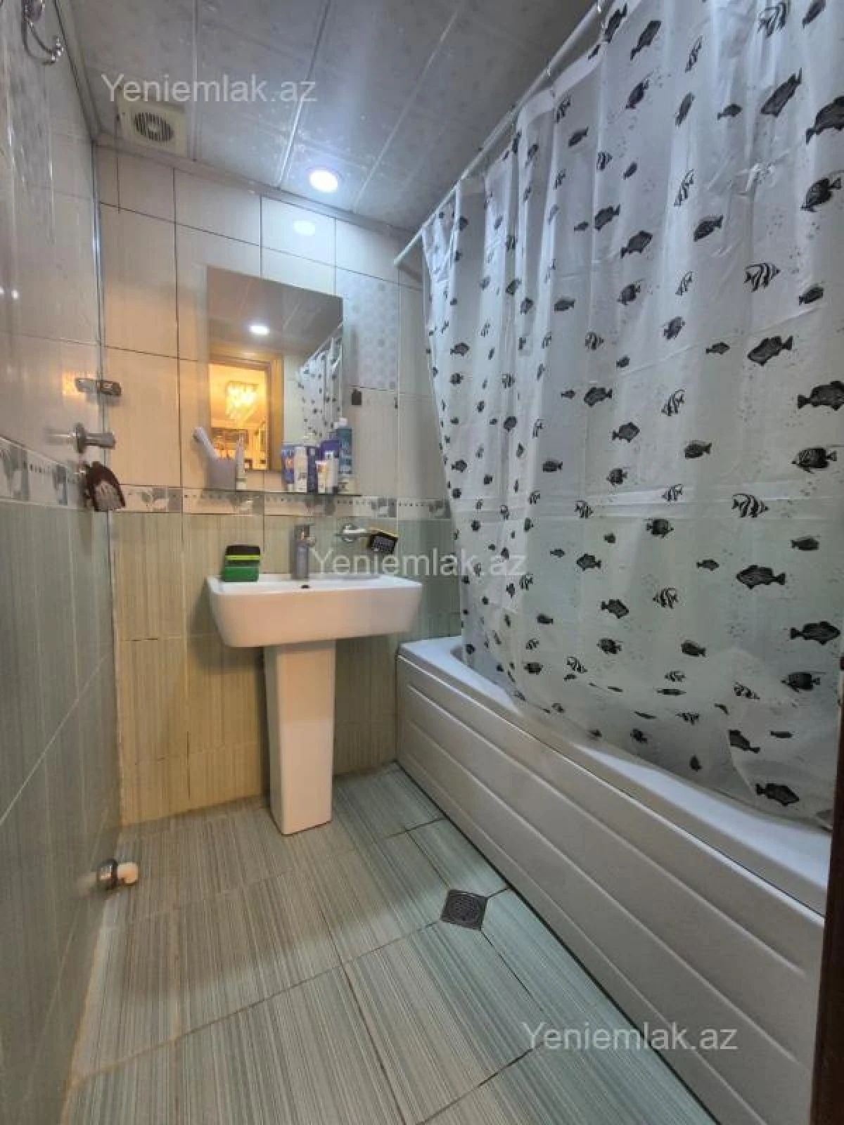 Satılır 3 otaqlı köhnə tikili 90 m²