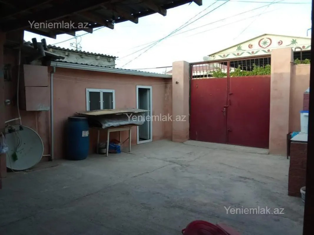 Satılır 2 otaqlı həyət evi 60 m²