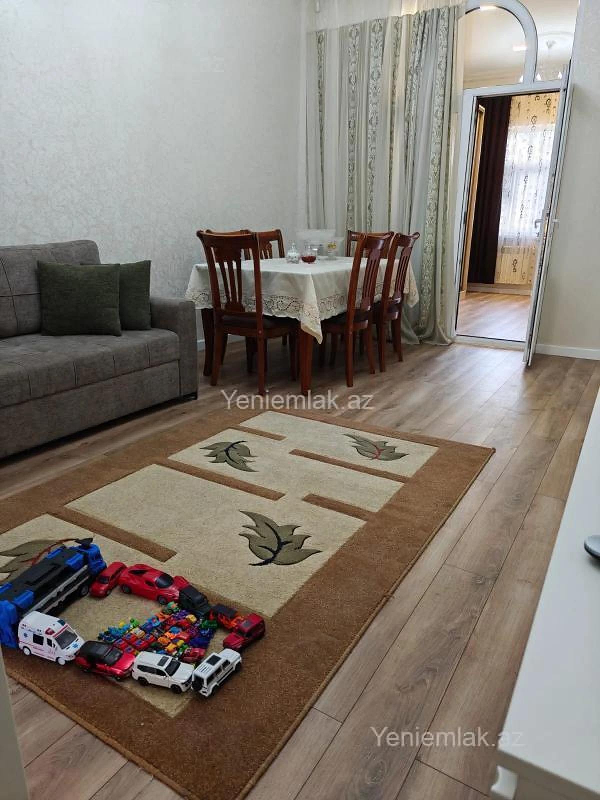 Satılır 3 otaqlı köhnə tikili 86 m²