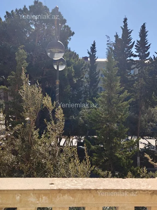 Satılır 3 otaqlı köhnə tikili 86 m²