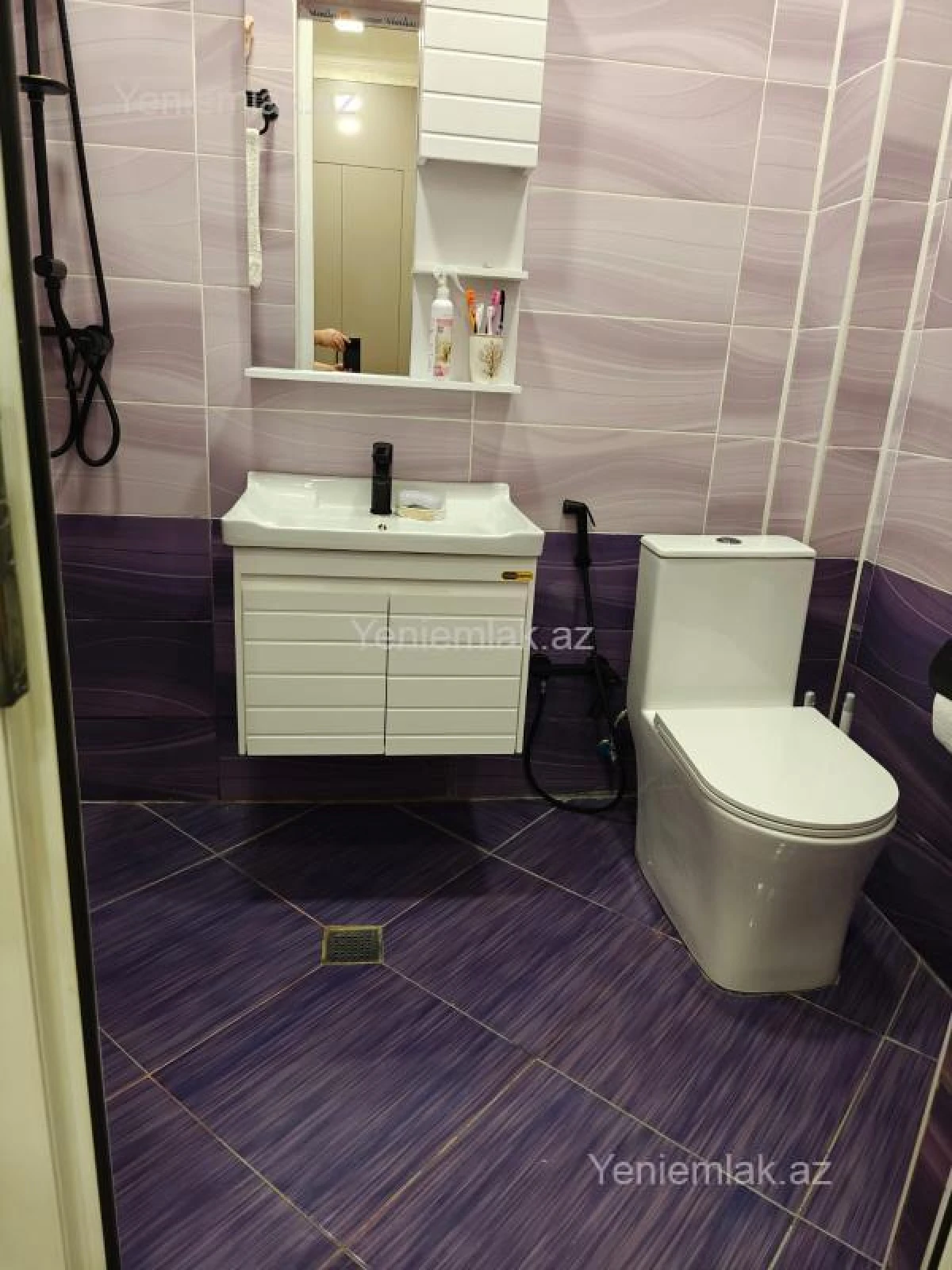 Satılır 3 otaqlı köhnə tikili 86 m²