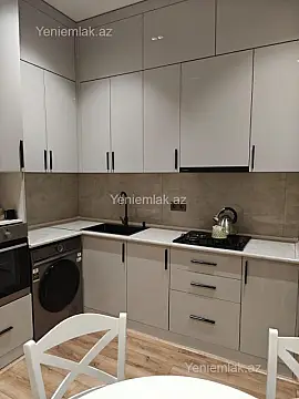 Satılır 3 otaqlı köhnə tikili 86 m²
