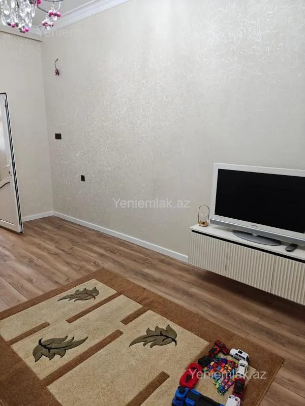 Satılır 3 otaqlı köhnə tikili 86 m²