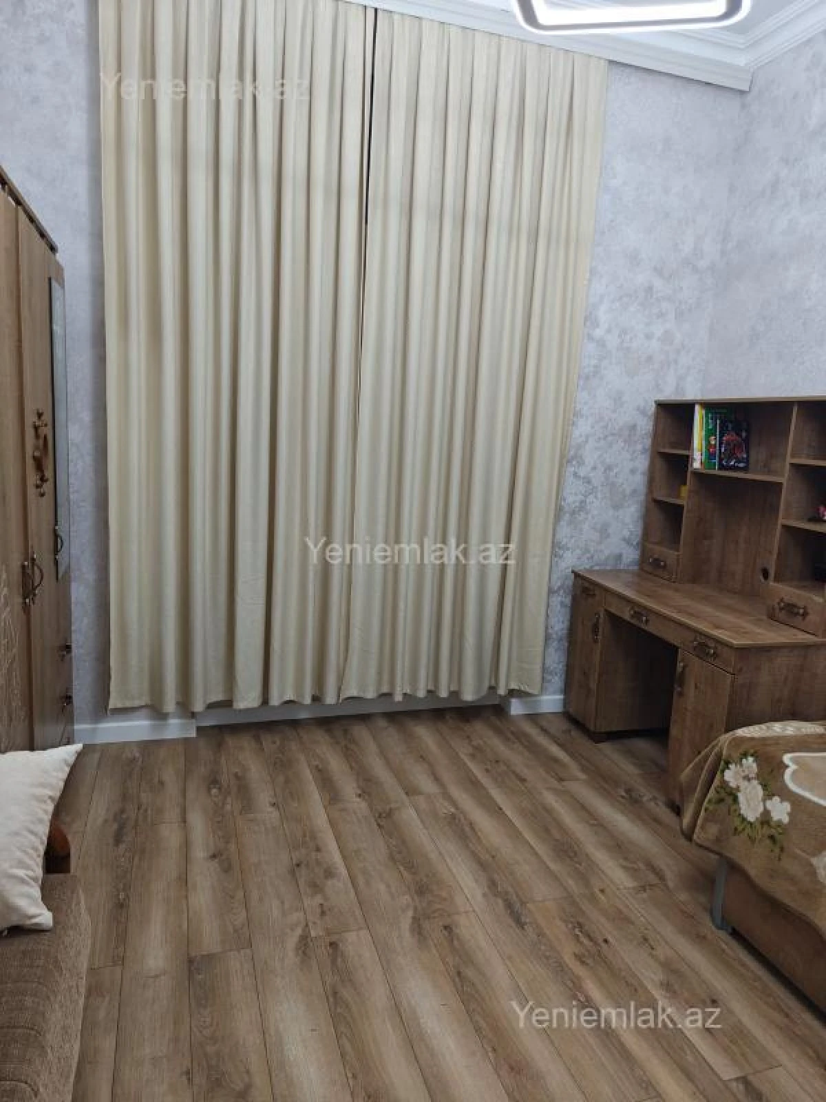Satılır 3 otaqlı köhnə tikili 86 m²