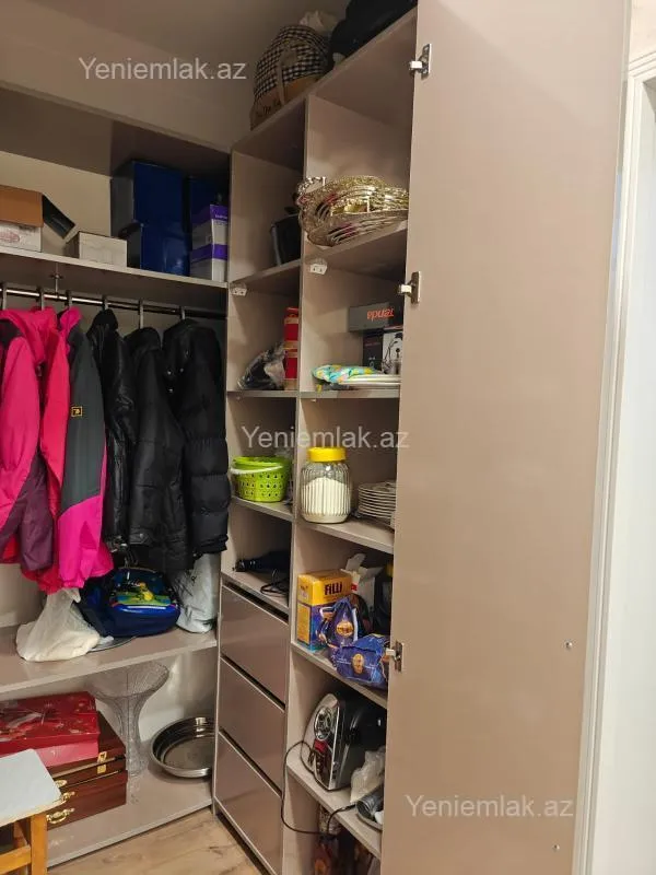 Satılır 3 otaqlı köhnə tikili 86 m²