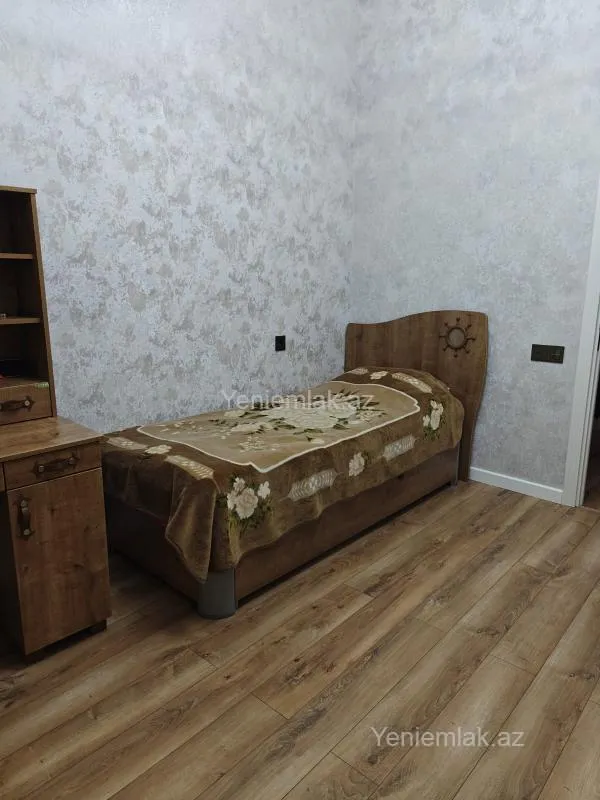 Satılır 3 otaqlı köhnə tikili 86 m²