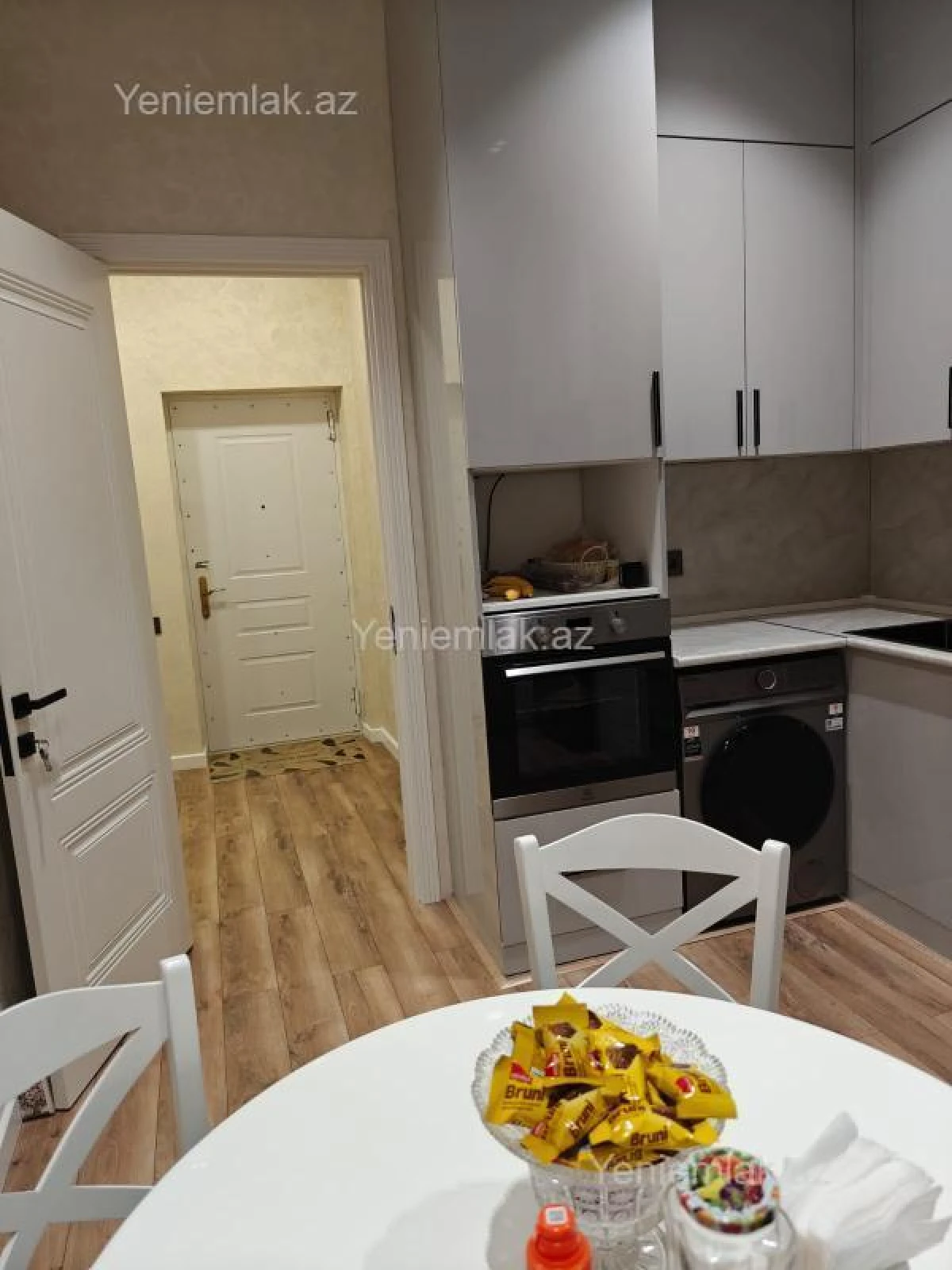 Satılır 3 otaqlı köhnə tikili 86 m²