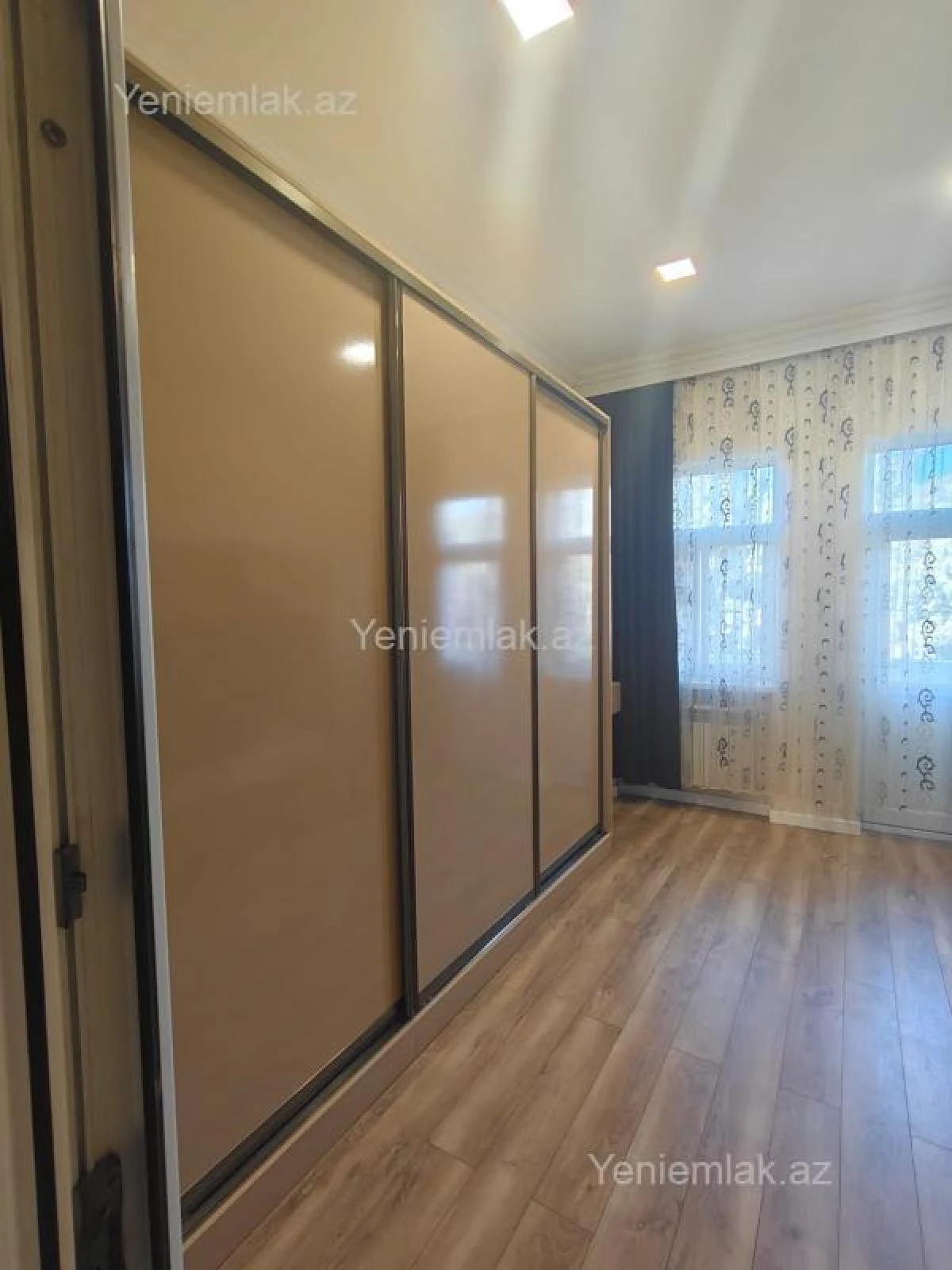 Satılır 3 otaqlı köhnə tikili 86 m²