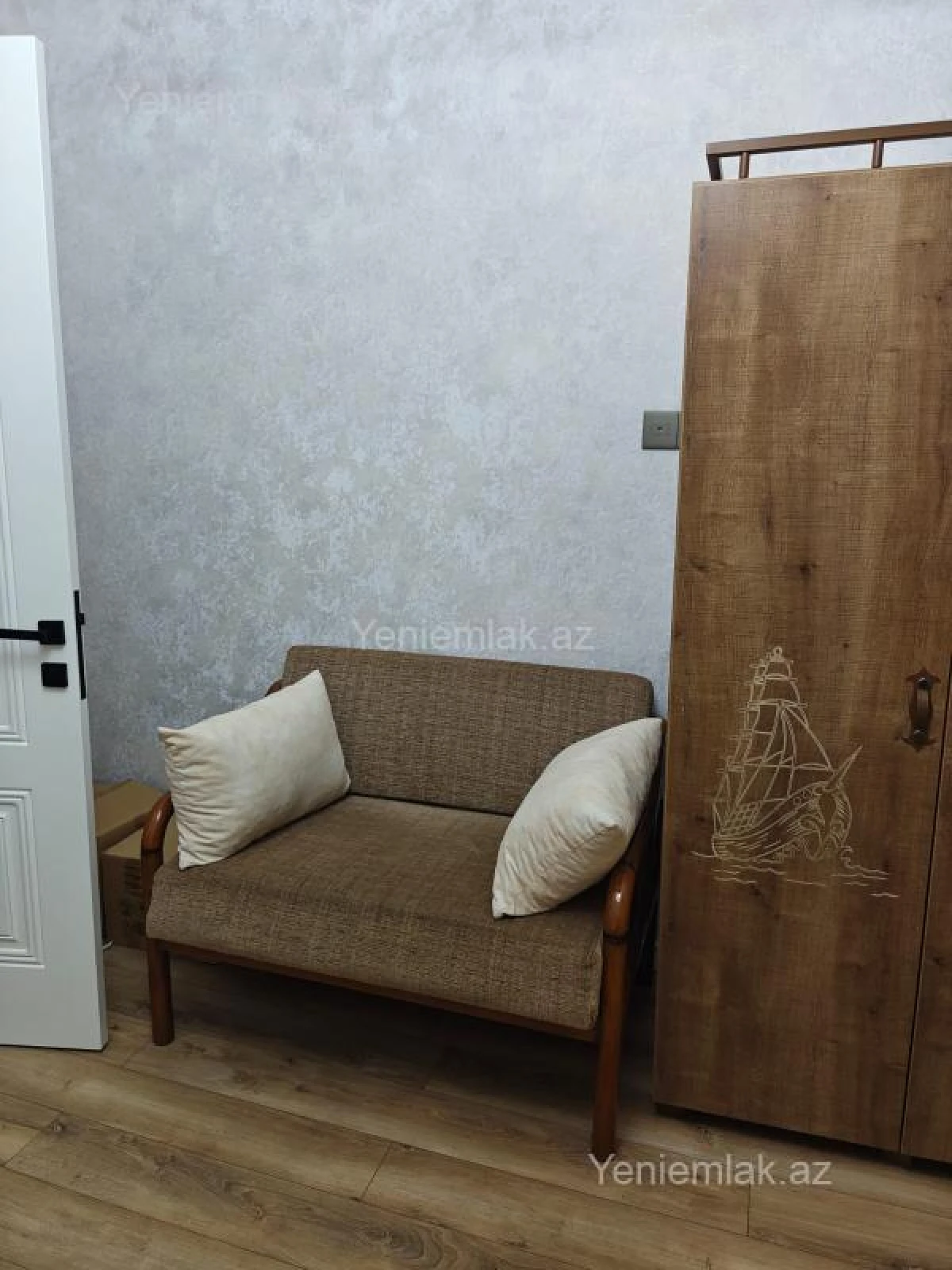 Satılır 3 otaqlı köhnə tikili 86 m²