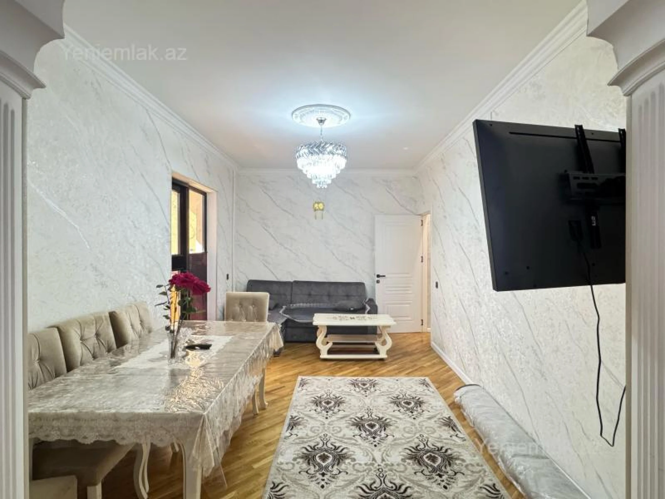 Satılır 2 otaqlı köhnə tikili 65 m²