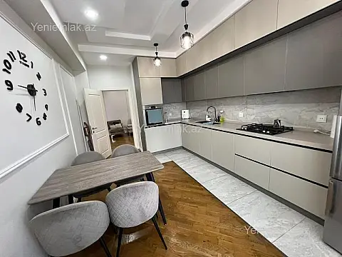 Satılır 3 otaqlı yeni tikili 141 m²