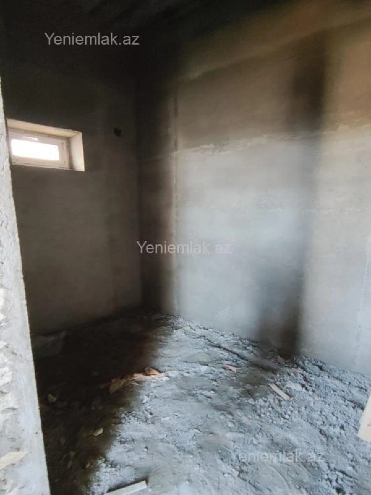 Satılır 4 otaqlı həyət evi 200 m²