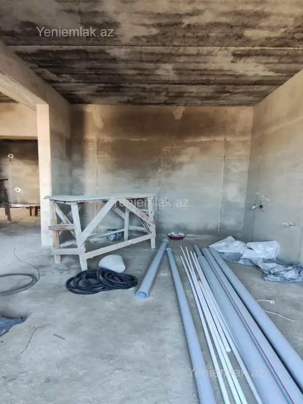 Satılır 4 otaqlı həyət evi 200 m²