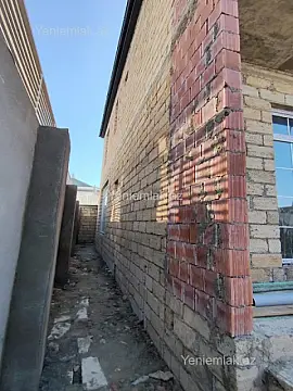 Satılır 4 otaqlı həyət evi 200 m²