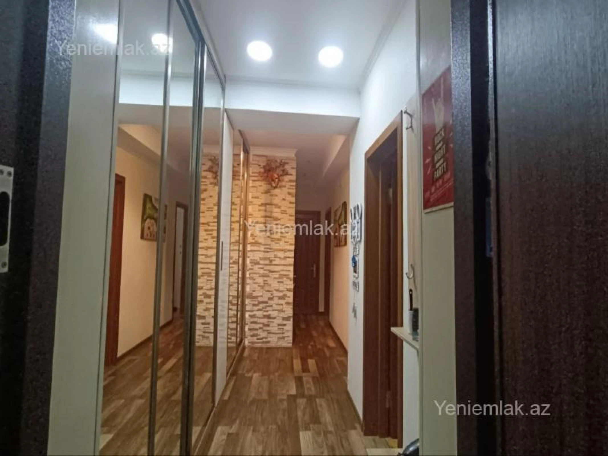 Satılır 3 otaqlı yeni tikili 80 m²
