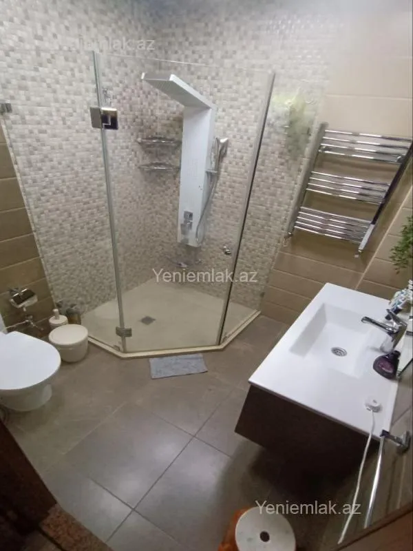 Satılır 3 otaqlı yeni tikili 80 m²