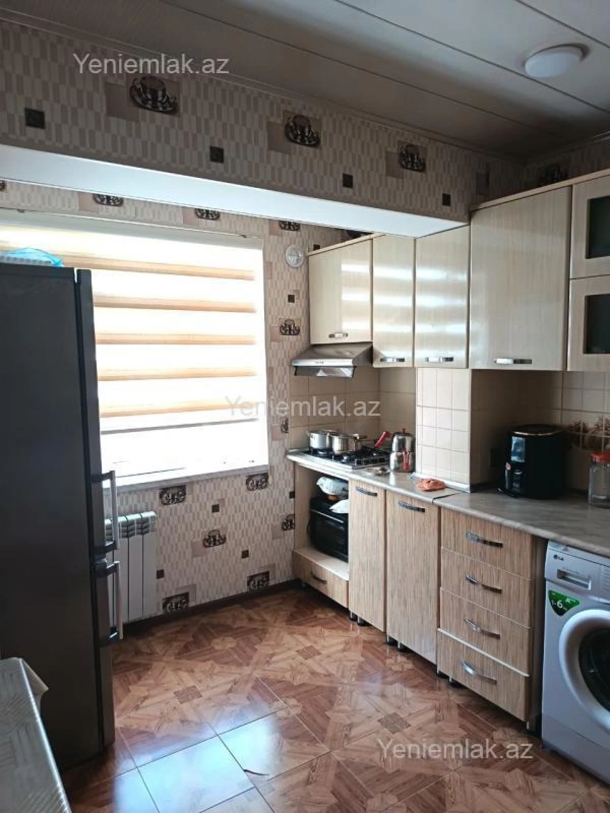 Satılır 3 otaqlı köhnə tikili 100 m²