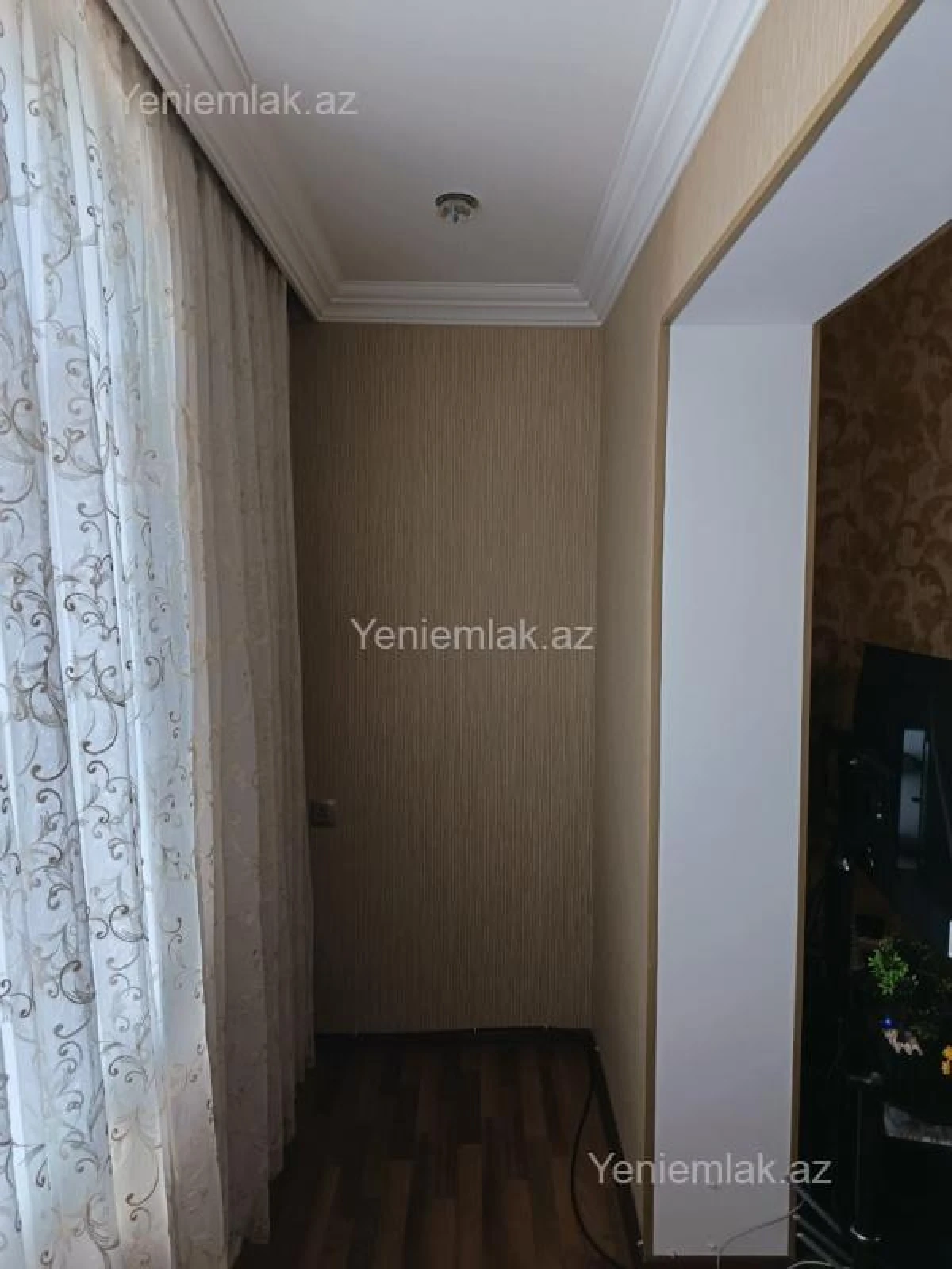 Satılır 3 otaqlı köhnə tikili 100 m²