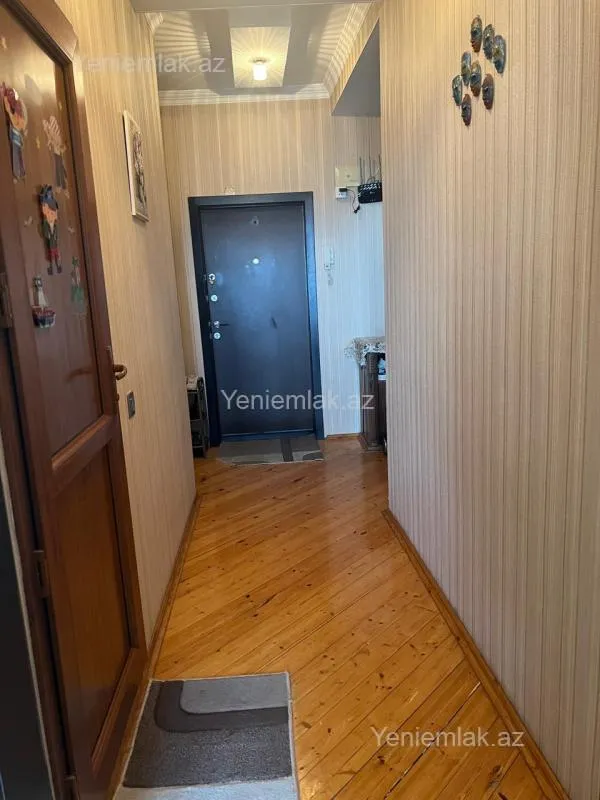 Satılır 3 otaqlı yeni tikili 82 m²