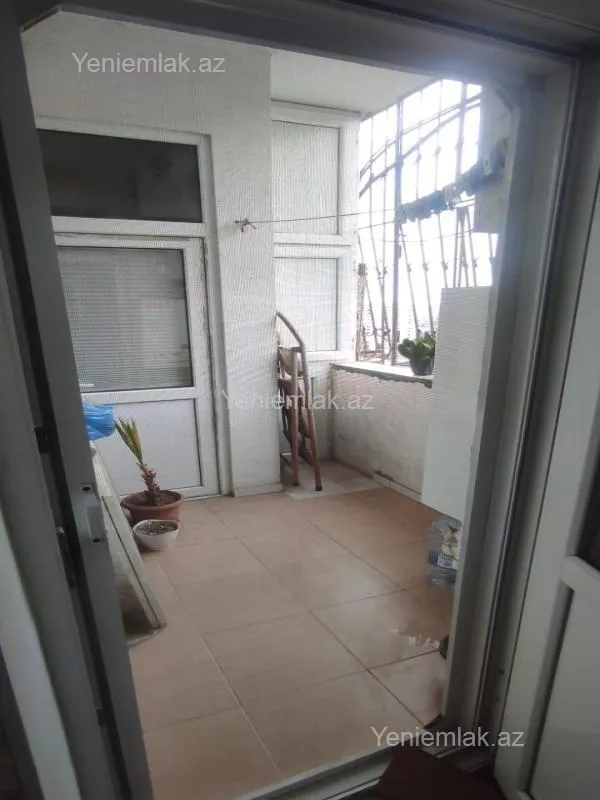 Satılır 3 otaqlı yeni tikili 82 m²