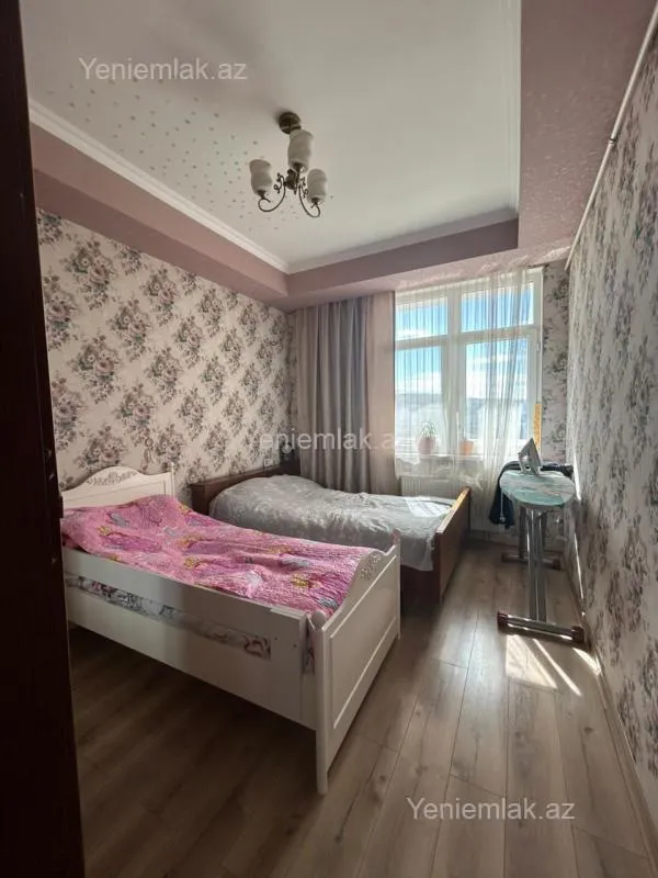 Satılır 2 otaqlı yeni tikili 63 m²