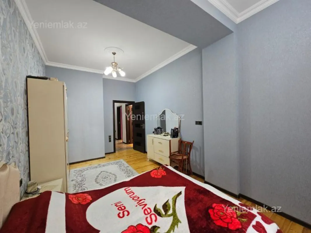 Satılır 3 otaqlı yeni tikili 94 m²