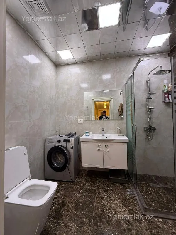 Satılır 3 otaqlı yeni tikili 105 m²