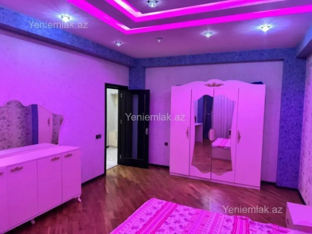 Satılır 3 otaqlı yeni tikili 98 m²