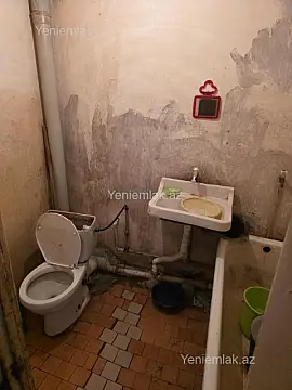 Satılır 2 otaqlı köhnə tikili 54 m²