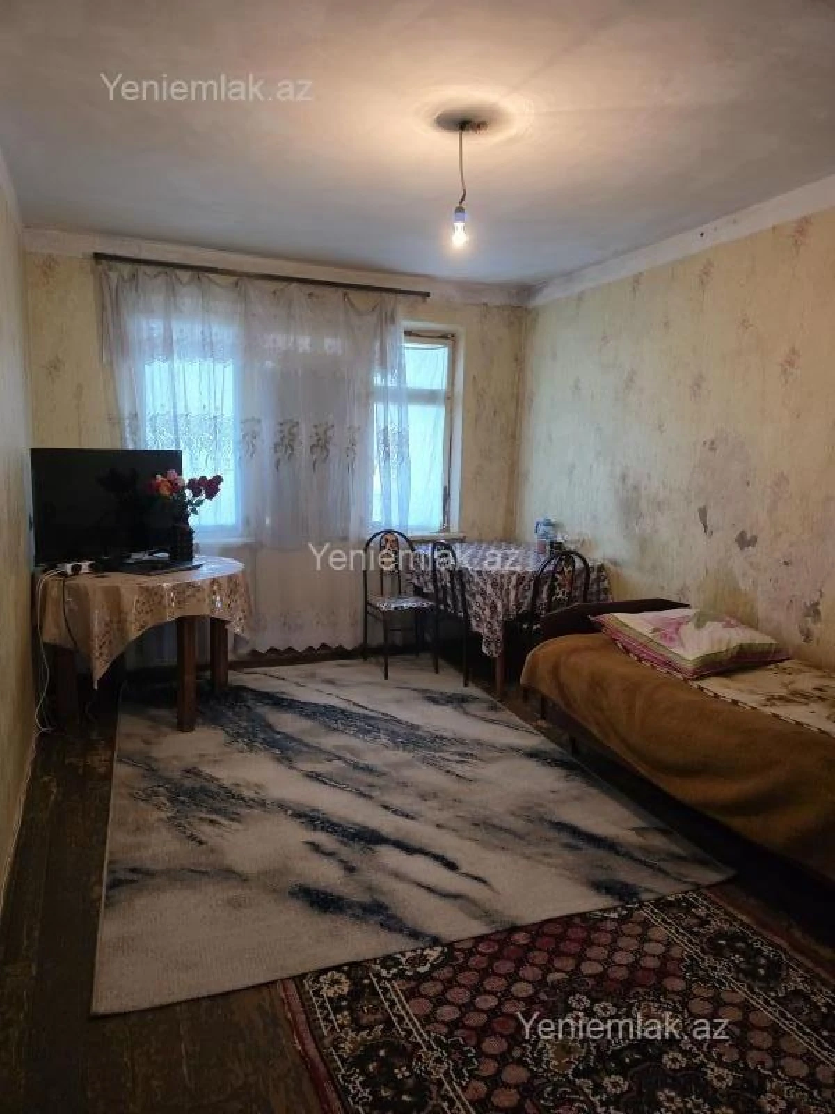 Satılır 2 otaqlı köhnə tikili 54 m²