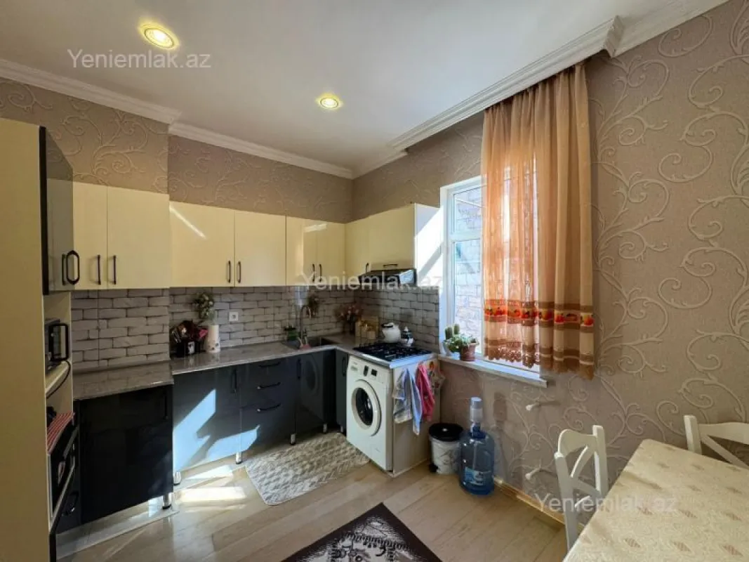 Satılır 3 otaqlı həyət evi 100 m²