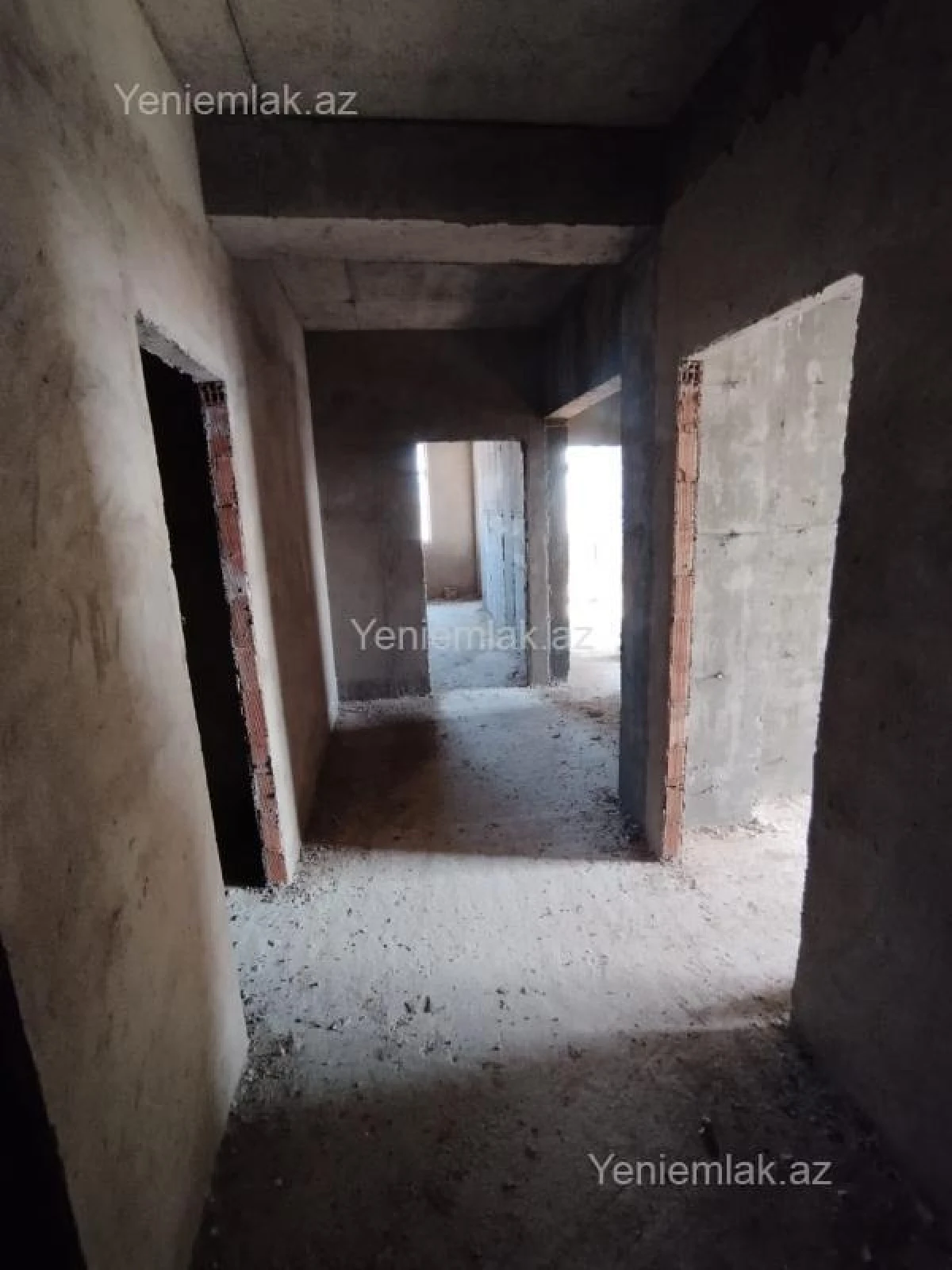 Satılır 3 otaqlı yeni tikili 105 m²