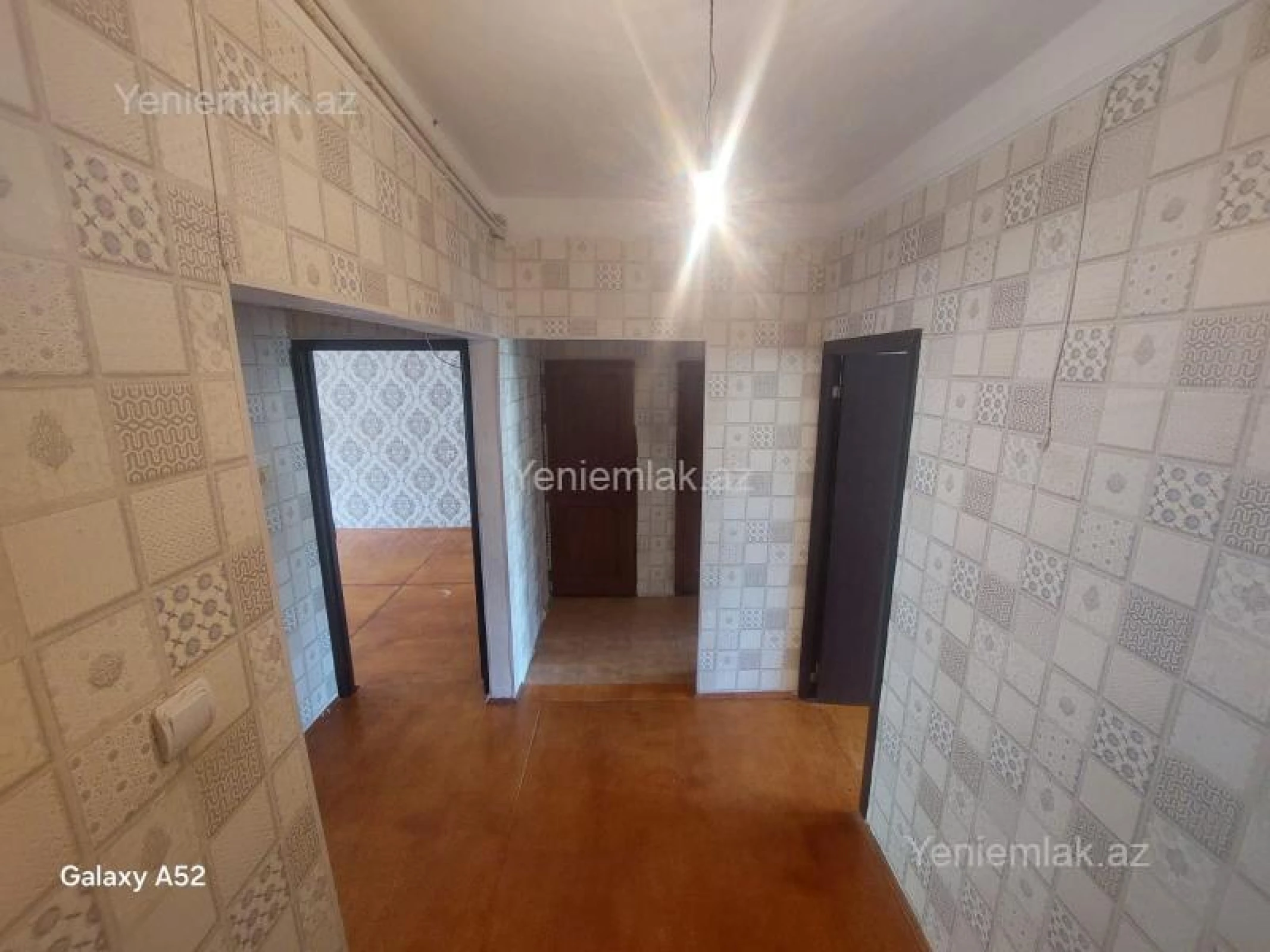 Satılır 3 otaqlı köhnə tikili 70 m²