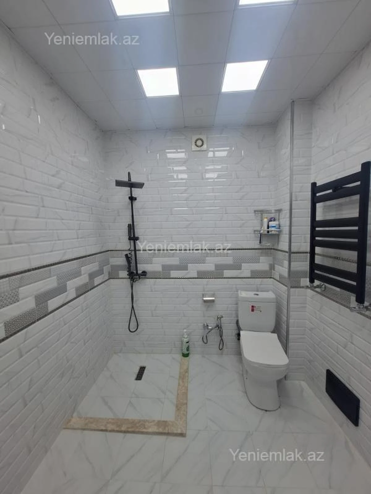 Satılır 3 otaqlı yeni tikili 105 m²