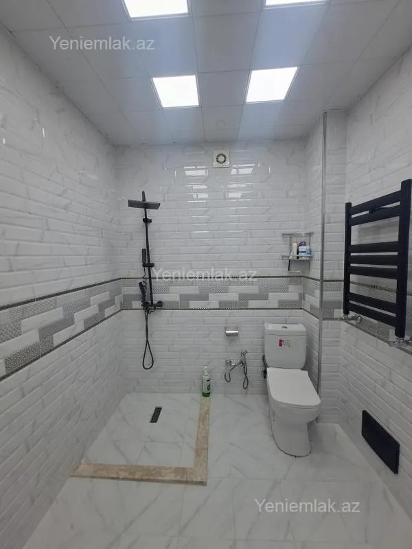 Satılır 3 otaqlı yeni tikili 105 m²