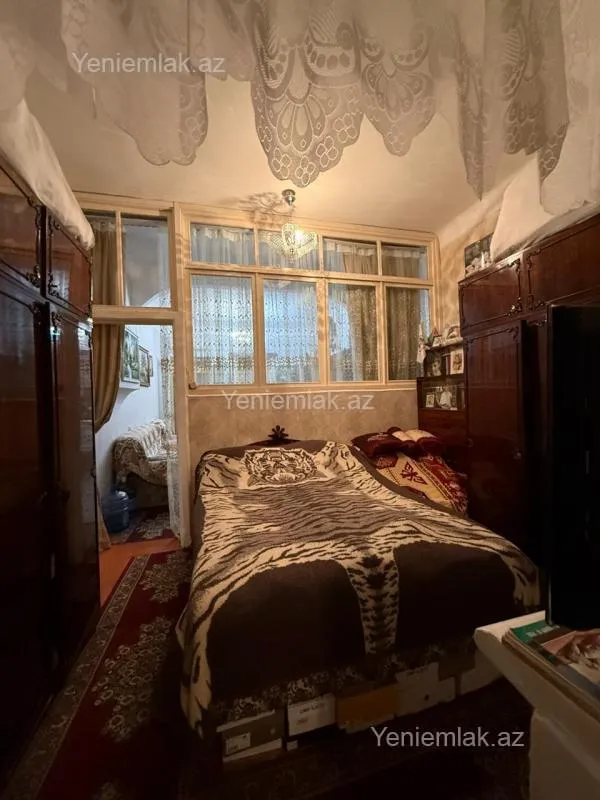 Satılır 3 otaqlı köhnə tikili 70 m²