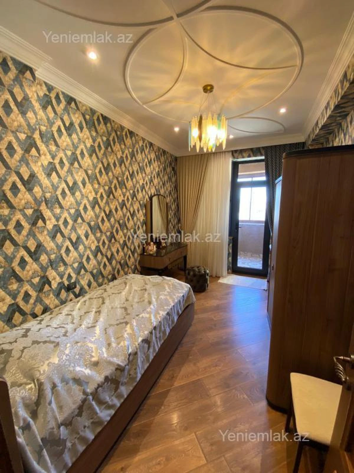 Satılır 2 otaqlı yeni tikili 70 m²