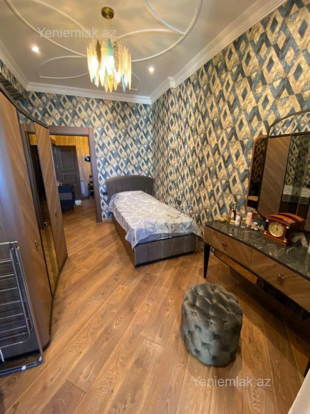 Satılır 2 otaqlı yeni tikili 70 m²