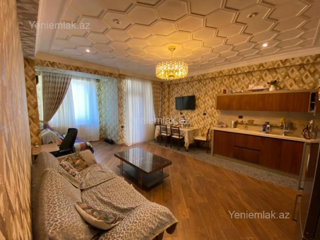 Satılır 2 otaqlı yeni tikili 70 m²