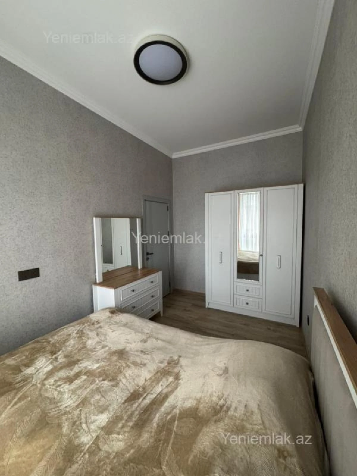 Satılır 2 otaqlı yeni tikili 57 m²