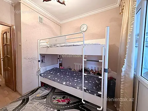 Satılır 3 otaqlı köhnə tikili 56 m²
