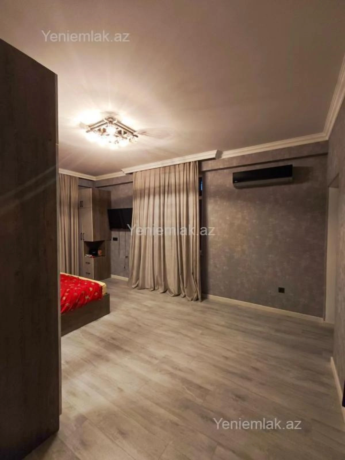 Satılır 3 otaqlı yeni tikili 150 m²
